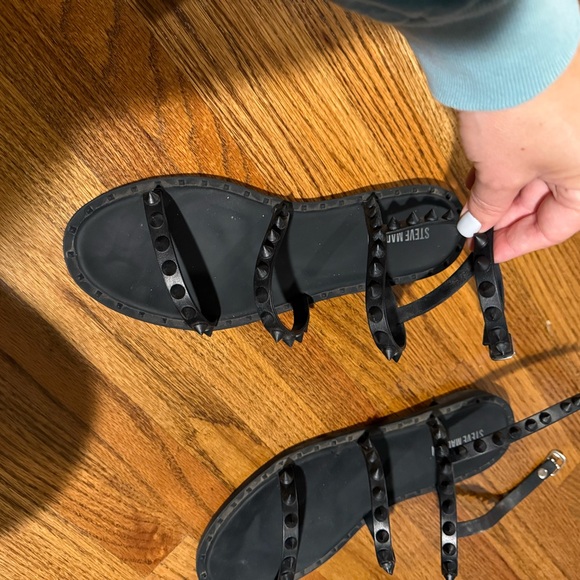 Steve Madden Black Strappy Sandals - Picture 1 of 3